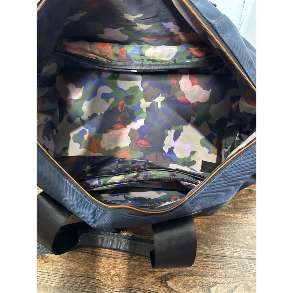 ROBERT GRAHAM Le Clerc II Weekend Duffle Bag Navy Blue Weekender Travel Carryon